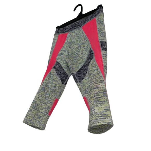 MinkPink Cropped Capri Rear Zipper Pocket Pink and Grey Athletic Leggings - Picture 5 of 11